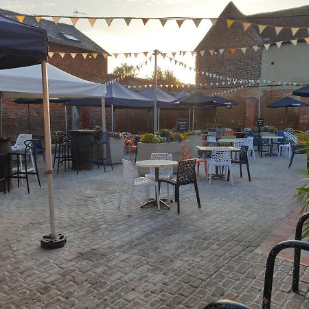 The Catherine Wheel Wetherspoon Hotel Henley-on-Thames Eksteriør billede