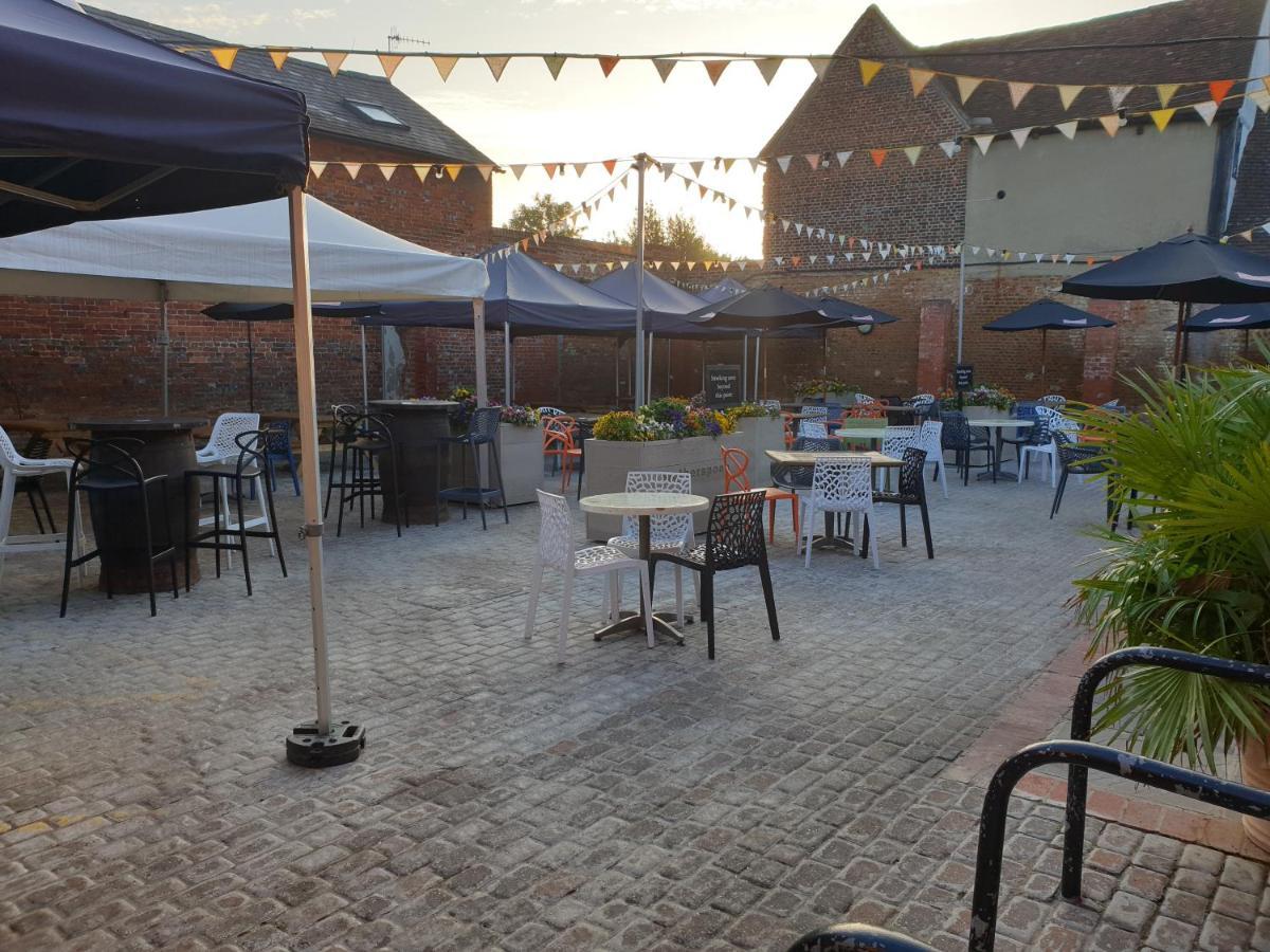 The Catherine Wheel Wetherspoon Hotel Henley-on-Thames Eksteriør billede