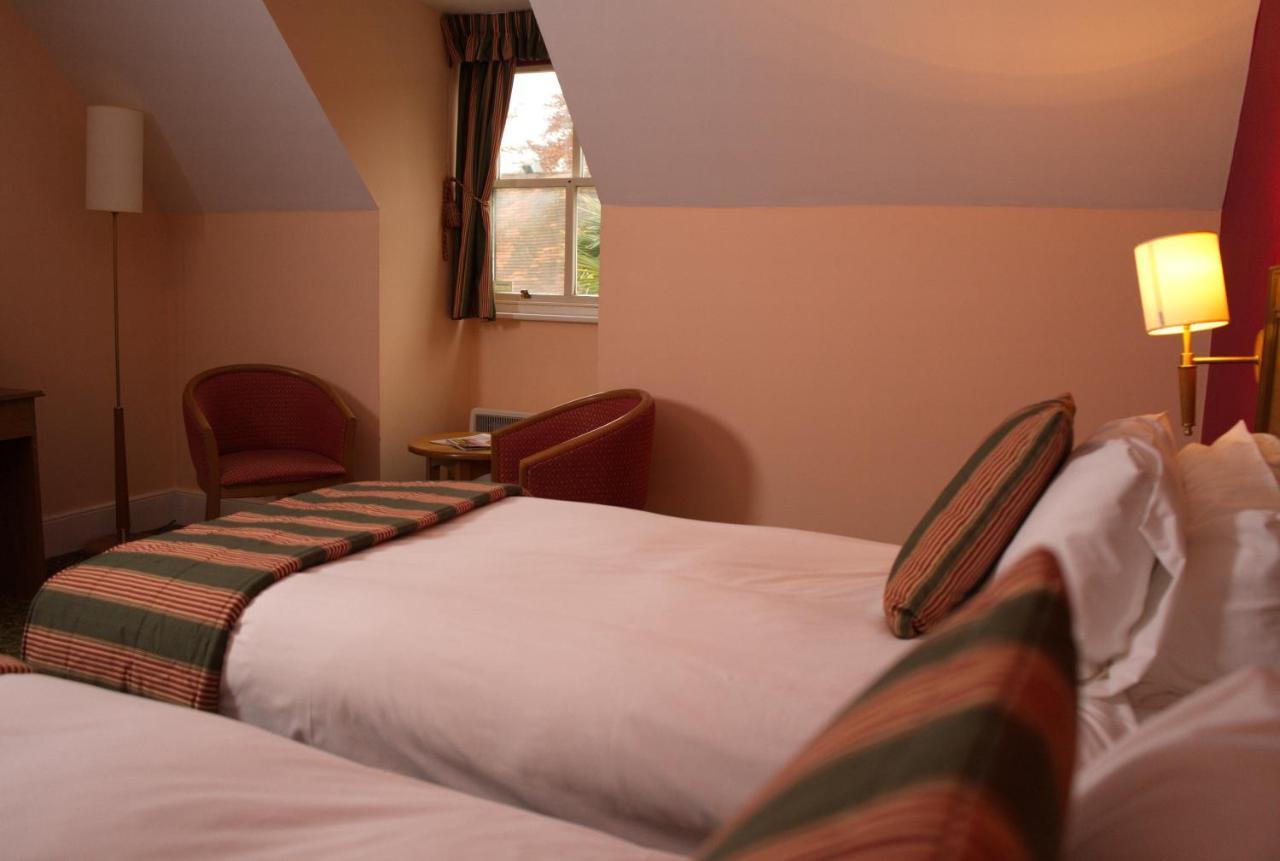 The Catherine Wheel Wetherspoon Hotel Henley-on-Thames Eksteriør billede