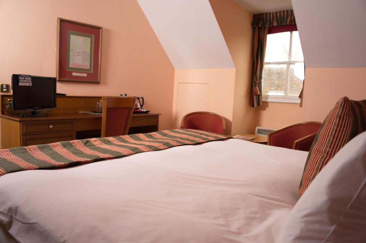 The Catherine Wheel Wetherspoon Hotel Henley-on-Thames Eksteriør billede