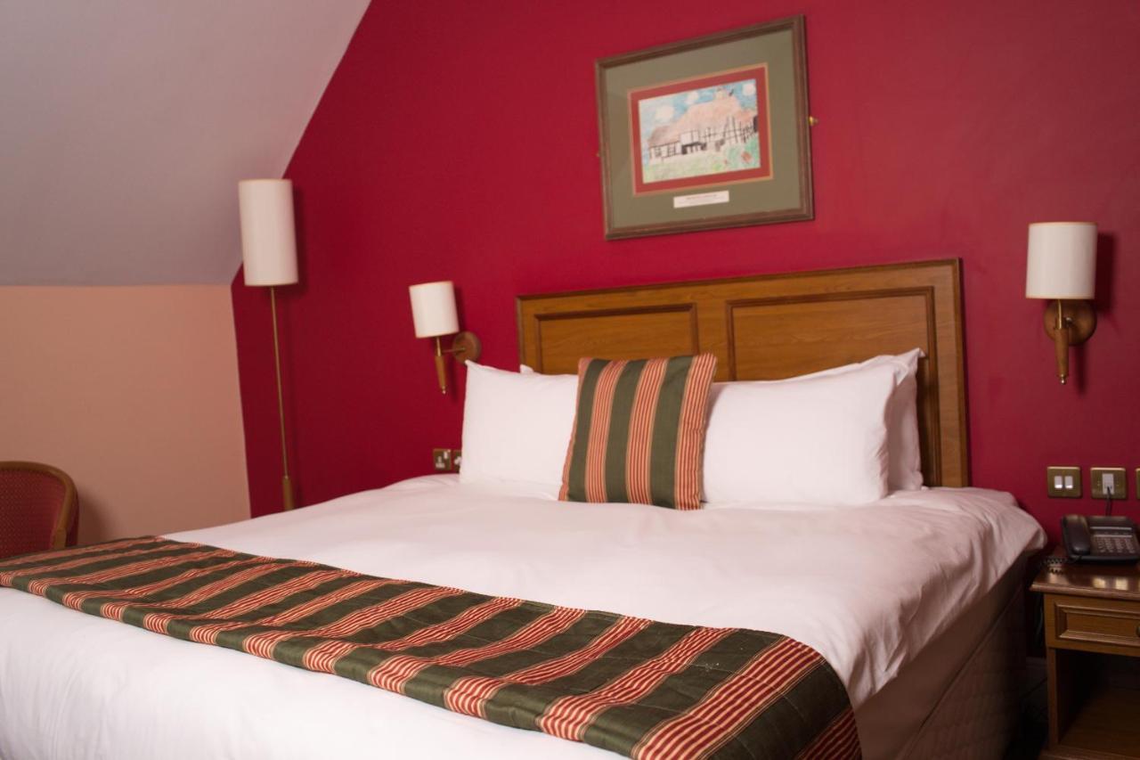 The Catherine Wheel Wetherspoon Hotel Henley-on-Thames Eksteriør billede